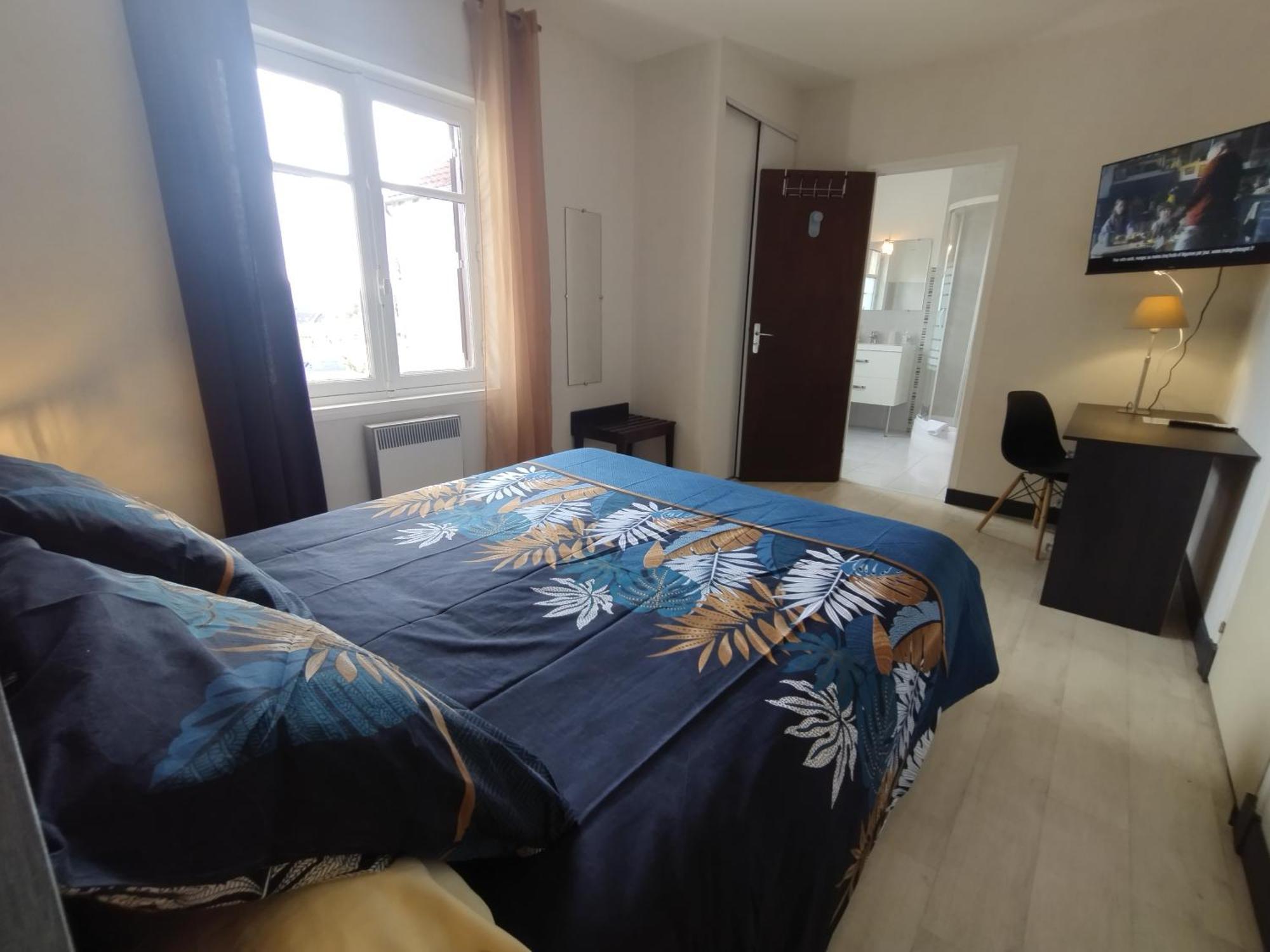 Auberge D'Ici Et D'Ailleurs Cressensac-Sarrazac Room photo