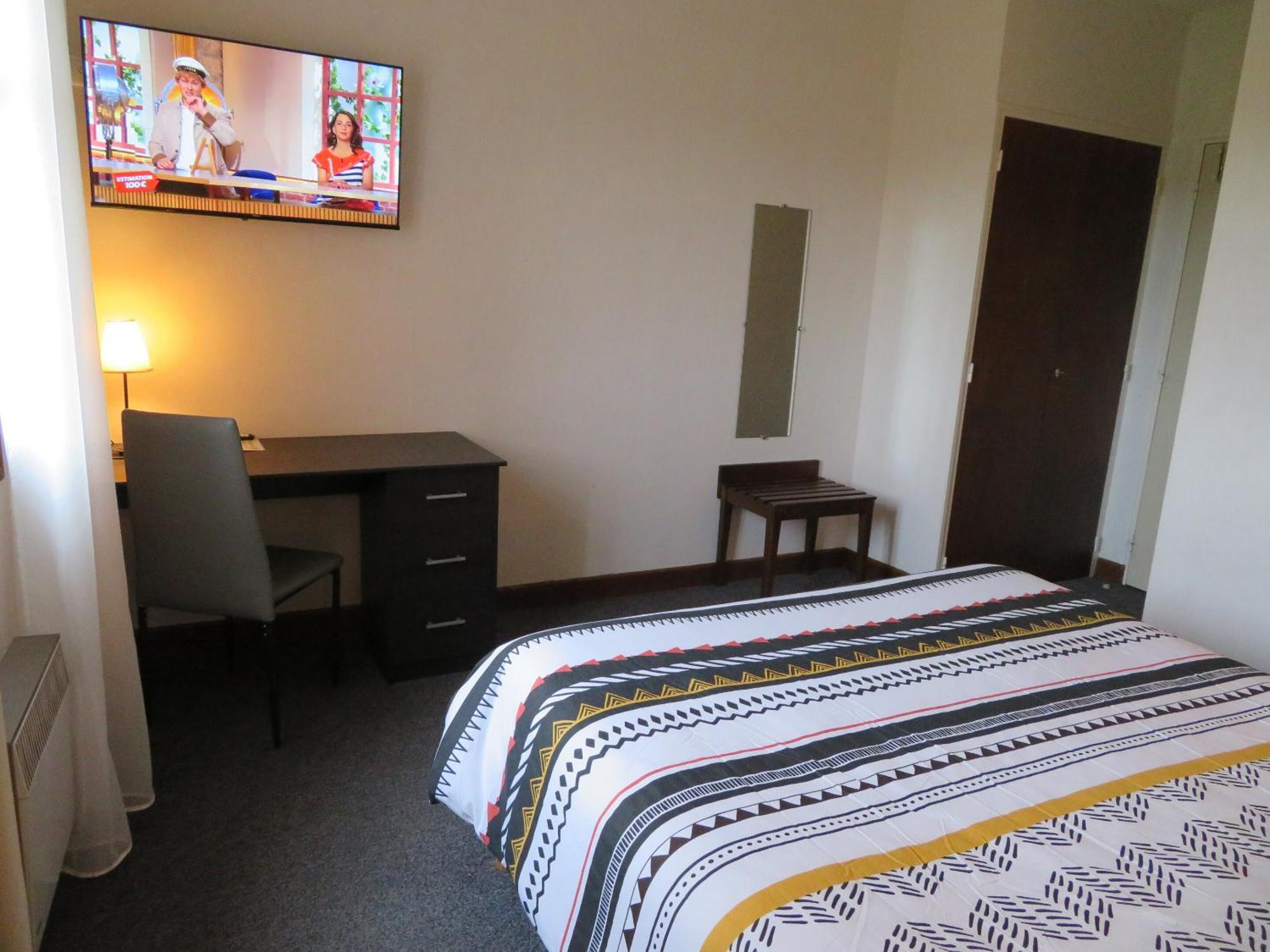 Auberge D'Ici Et D'Ailleurs Cressensac-Sarrazac Room photo