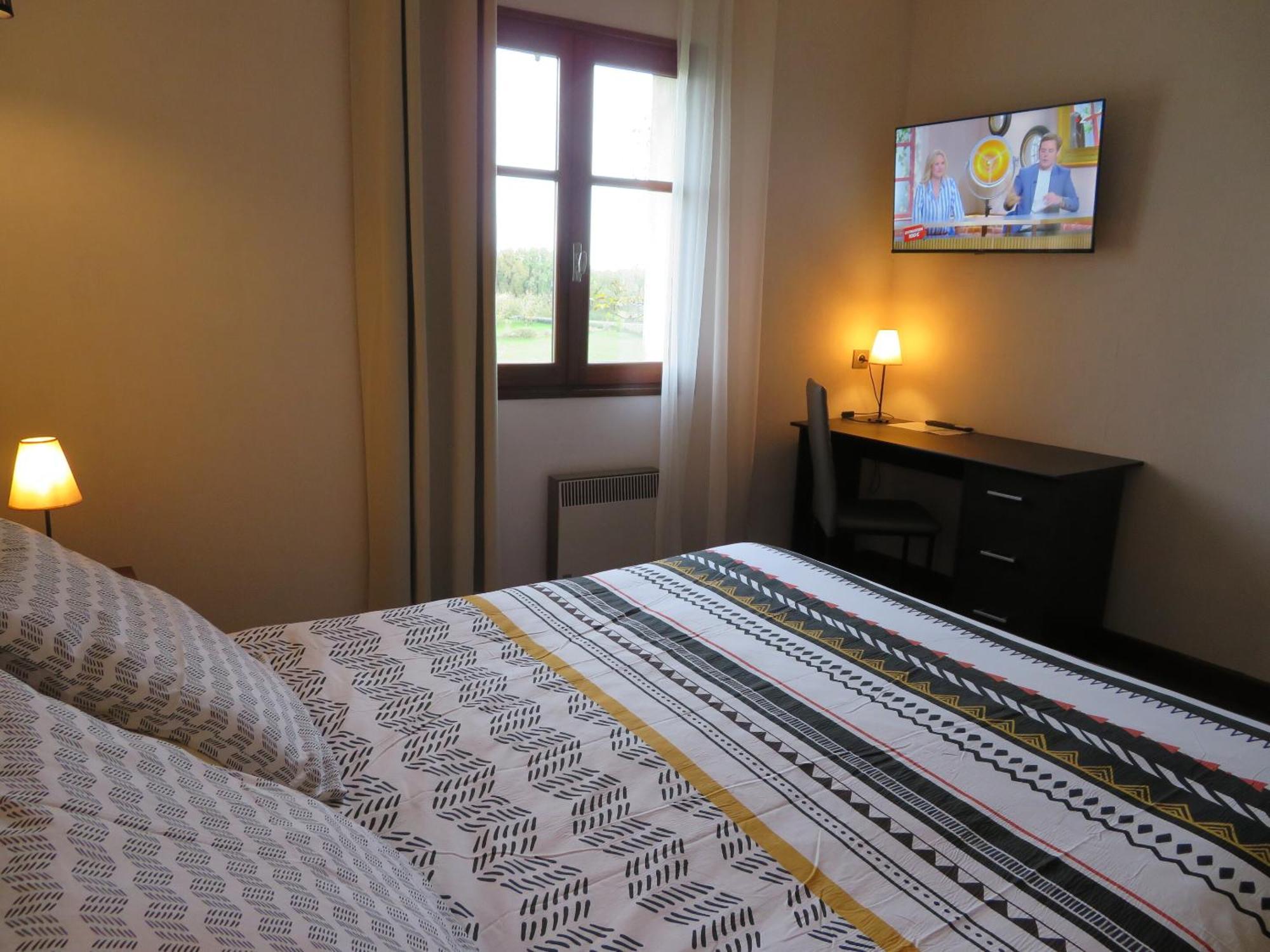 Auberge D'Ici Et D'Ailleurs Cressensac-Sarrazac Room photo
